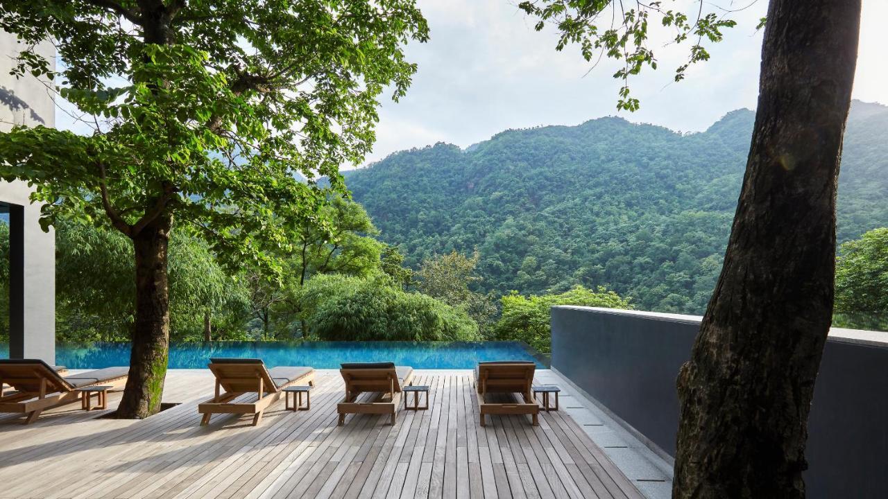 The Roseate Ganges Rishikesh Hotel Buitenkant foto